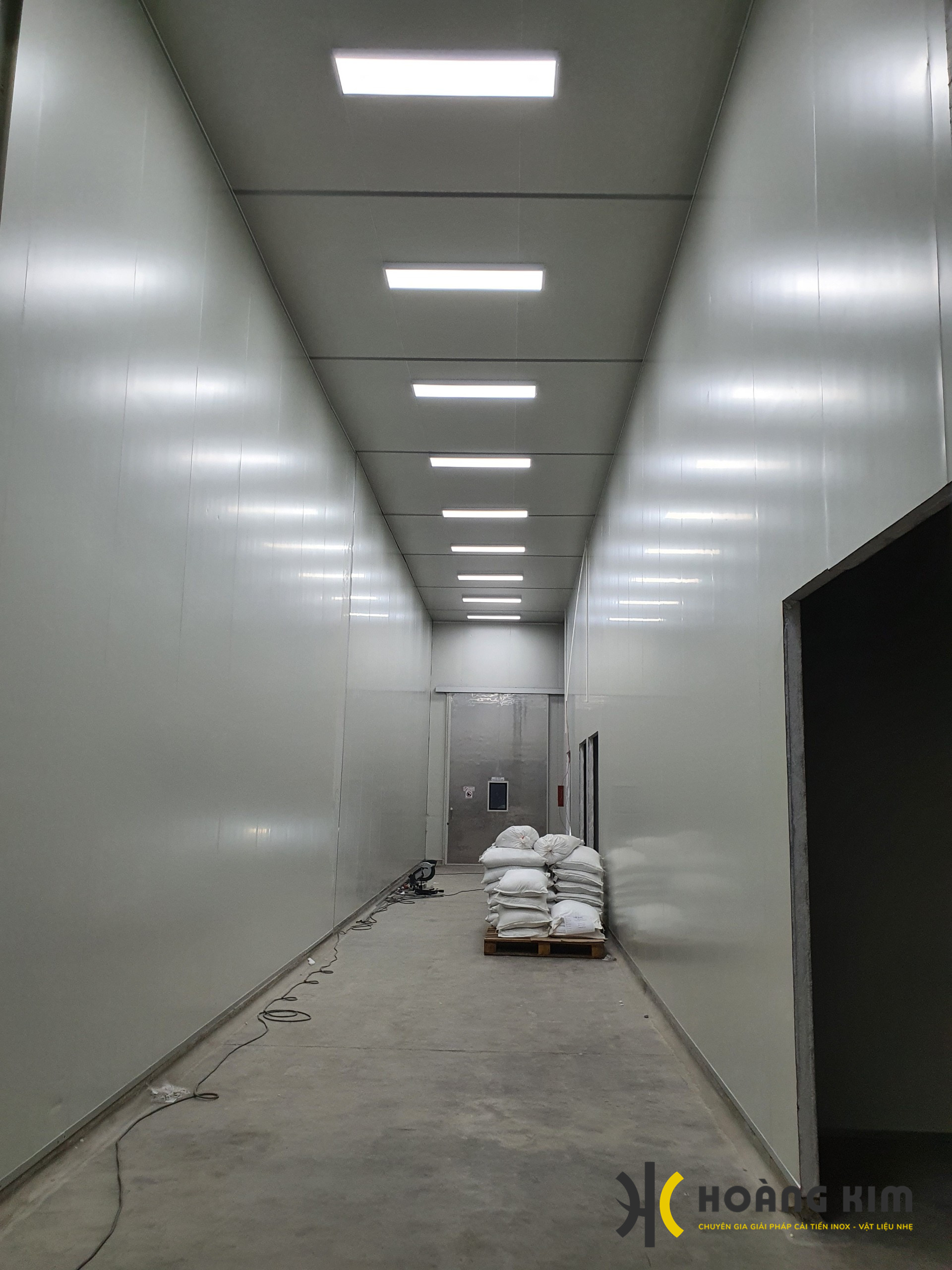 Trọng lượng nhẹ, dễ lắp đặt