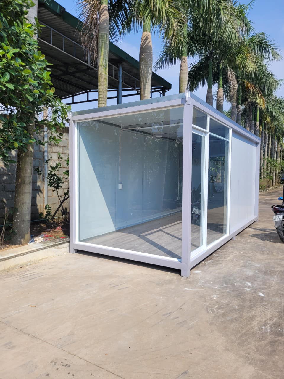 Gallery slide