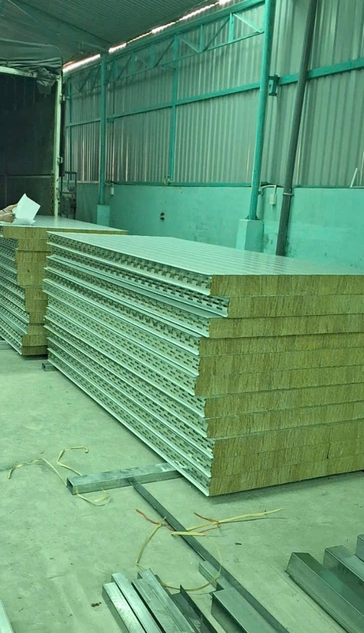 Tấm Panel Rockwool 100mm Dùng Cho Lò Sấy